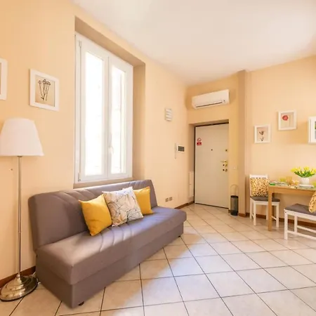 Kibilu - Piazzale Archinto - Stazione Garibaldi - Zona Isola Apartment